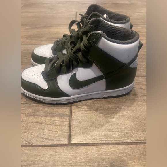 3Y kids green & white Nike Dunks - Picture 4 of 6